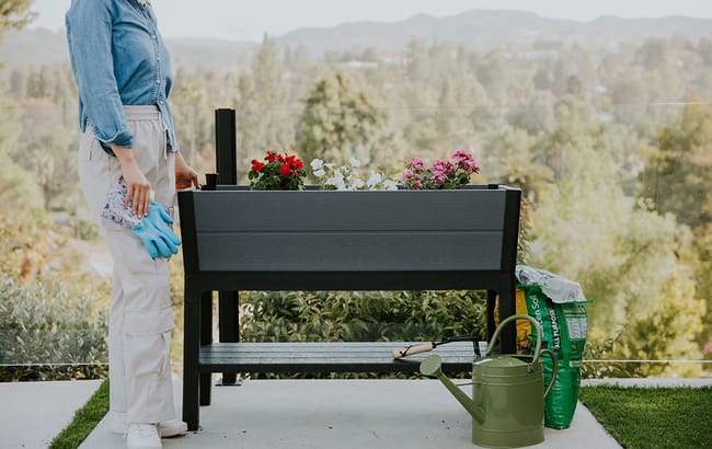 Keter Darwin 29 Gallon Raised Garden Bed - Graphite